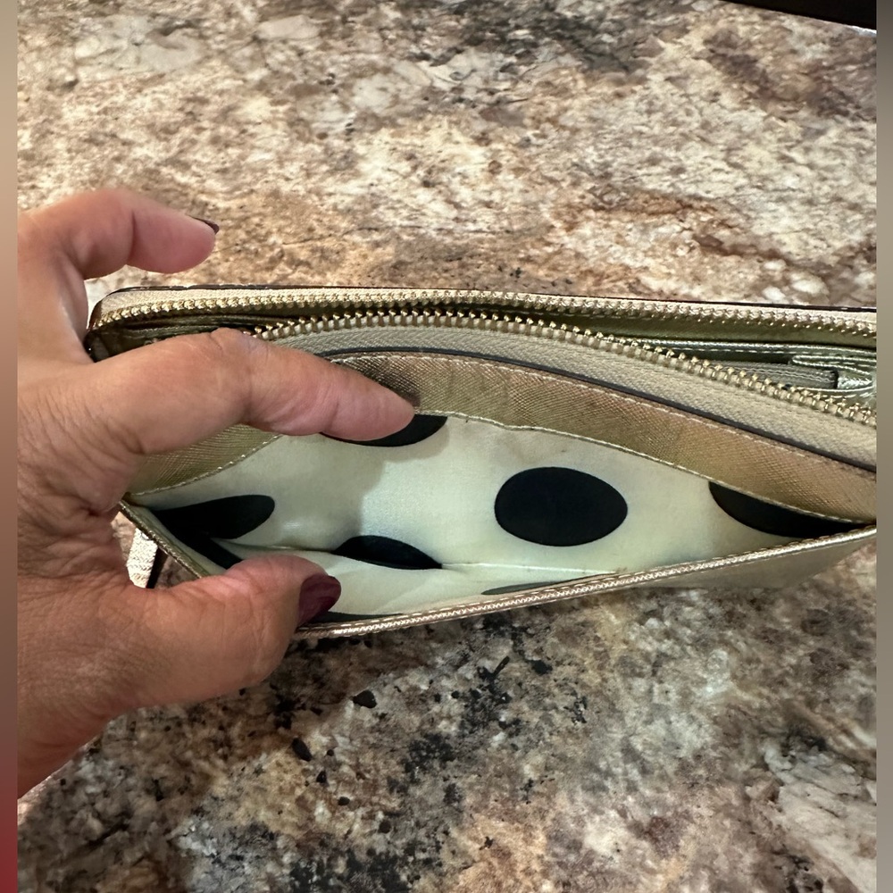 Kate Spade Wallet - Picture 8 of 11